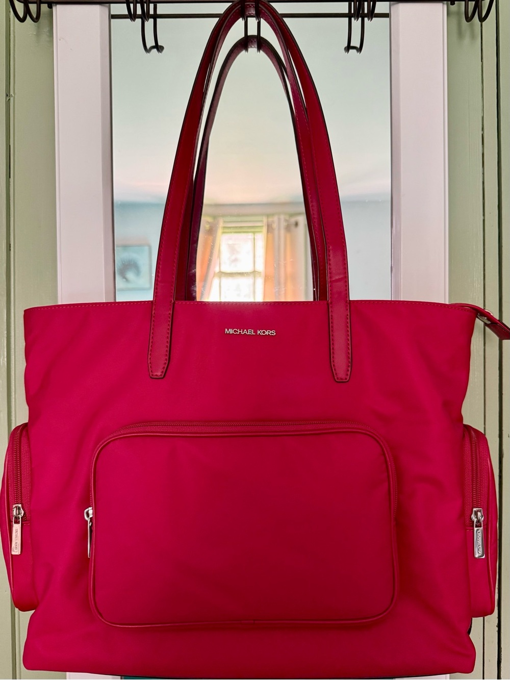 BNWT!! Michael Kors Large Khai Tote - Rasberry 🩷